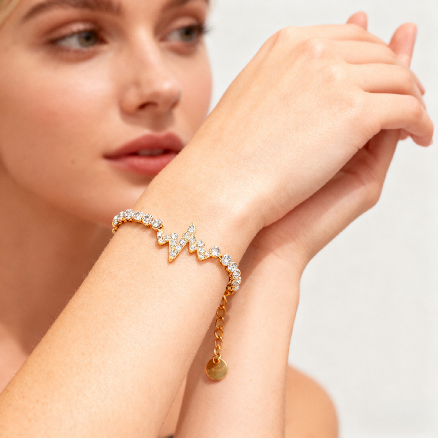 Luminous Hearts – Auspicious Heartbeat Zircon Bracelet