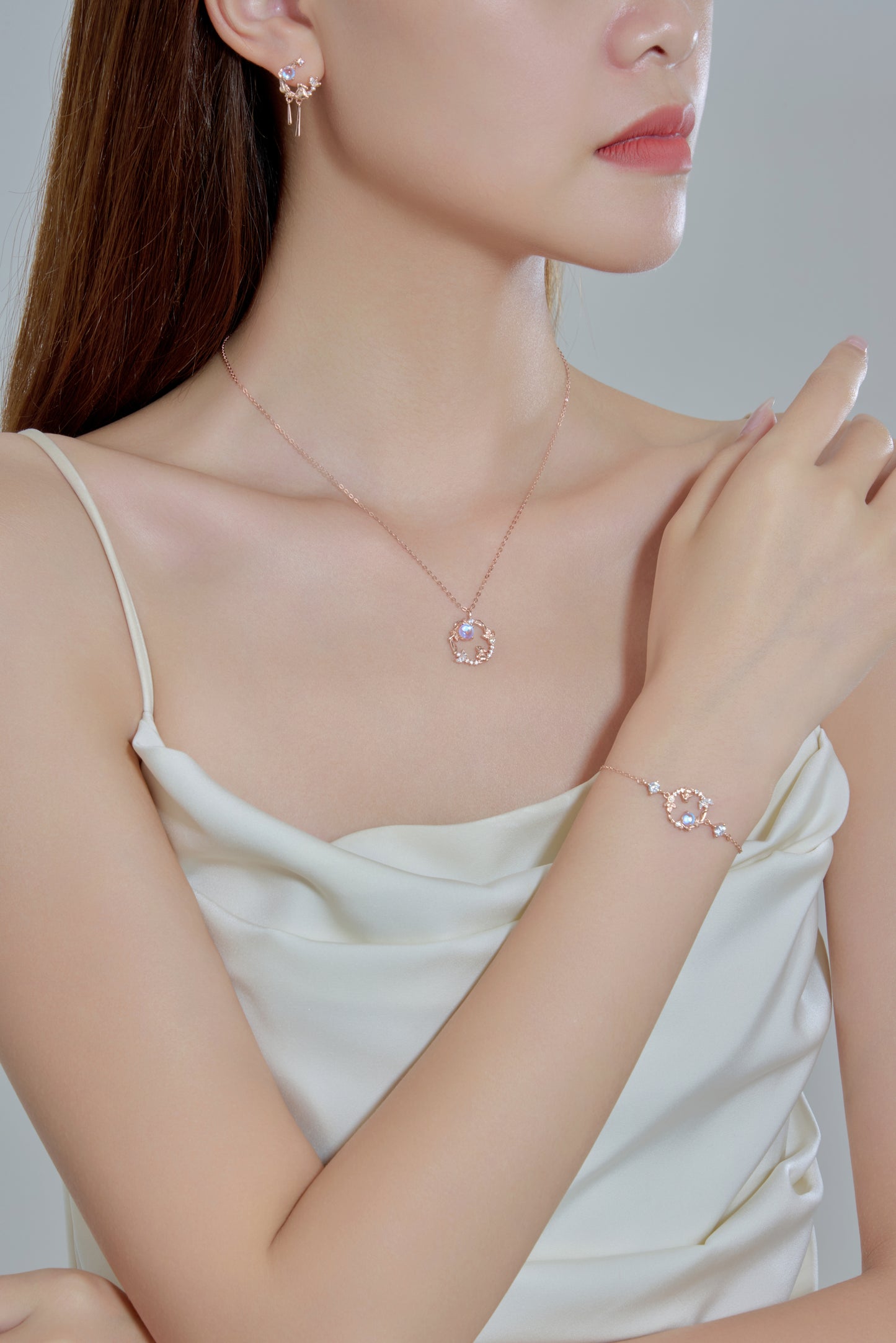 Moon Rabbit Gazing Bracelet